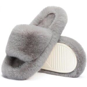 Women's Fuzzy Memory Foam Bedroom Slippers, Grey